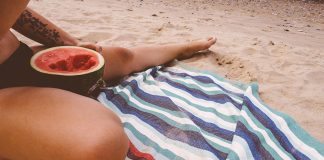 Ce să mâncăm pentru a ne proteja de razele UV