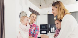 Şcoală pentru bone şi părinţi