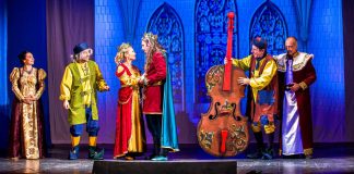 “Frumoasa și Bestia”, o poveste plină de sensibilitate și culoare, la Teatrul “Gulliver”