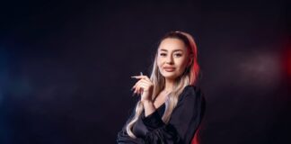 Artă pe unghii, cu Irina Târziu